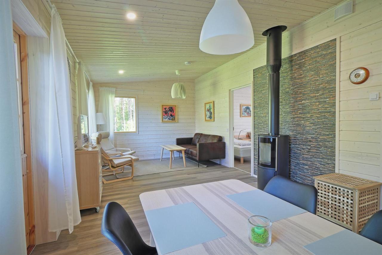 Villa Maria Cottages Jaala ภายนอก รูปภาพ